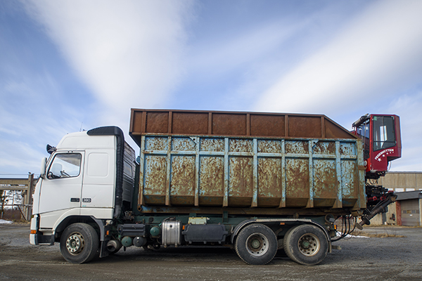 kierrätysmetalli j-p Kangas Oulainen9kuljetusauto